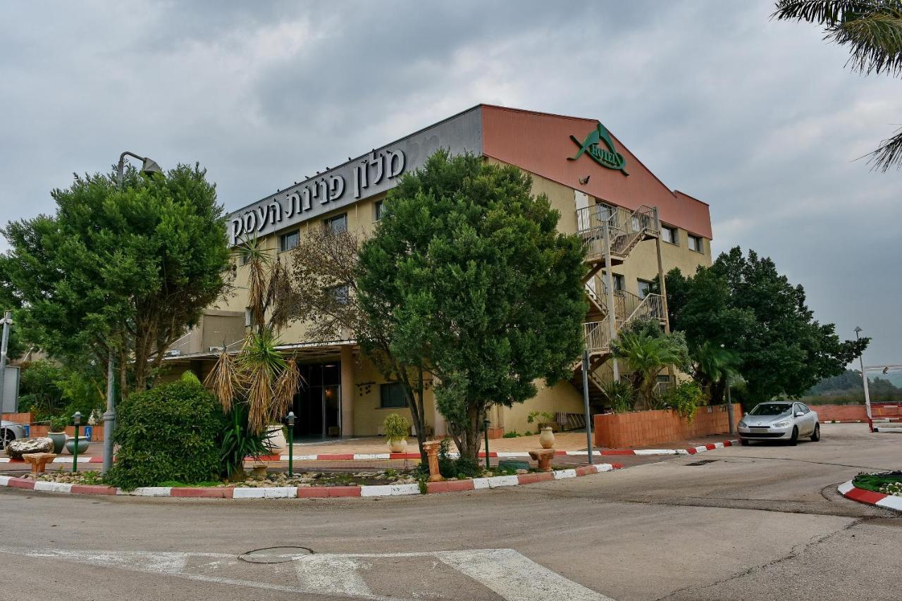 Pearl Of The Valley Hotel Kfar Tavor Exterior foto