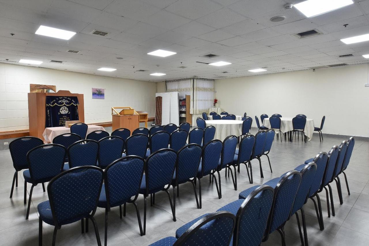 Pearl Of The Valley Hotel Kfar Tavor Exterior foto