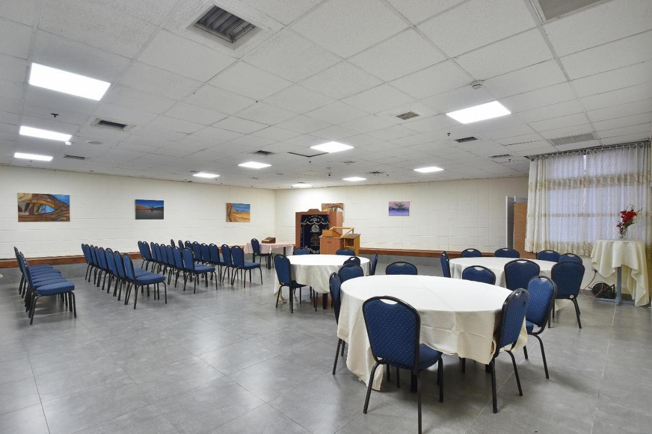 Pearl Of The Valley Hotel Kfar Tavor Exterior foto