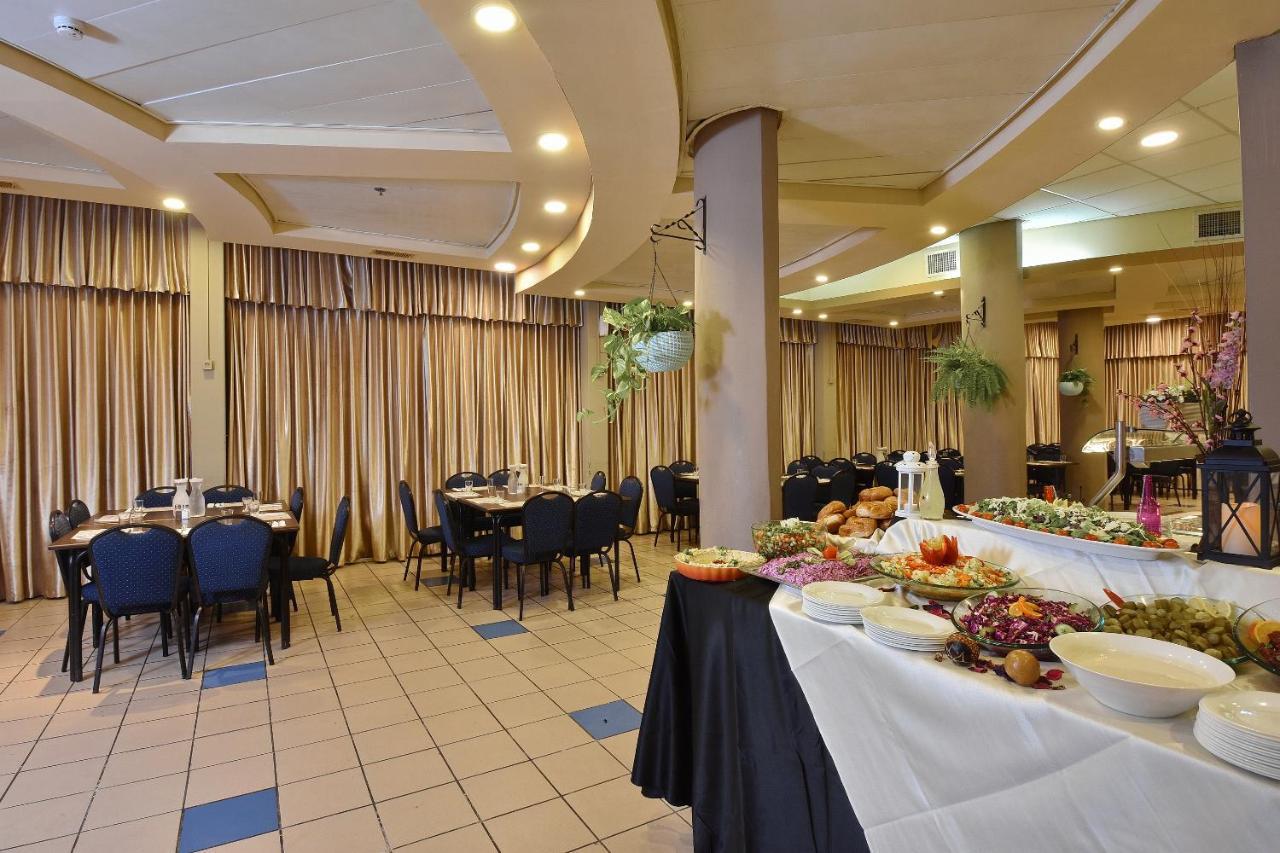 Pearl Of The Valley Hotel Kfar Tavor Exterior foto